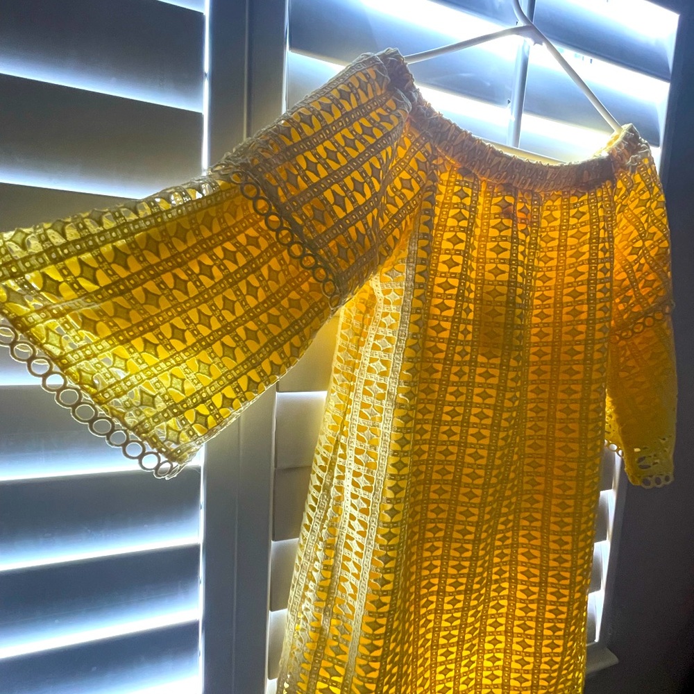 Yellow Lace Fully Lined SHORT dress, Brand New with Tags size Large runs small